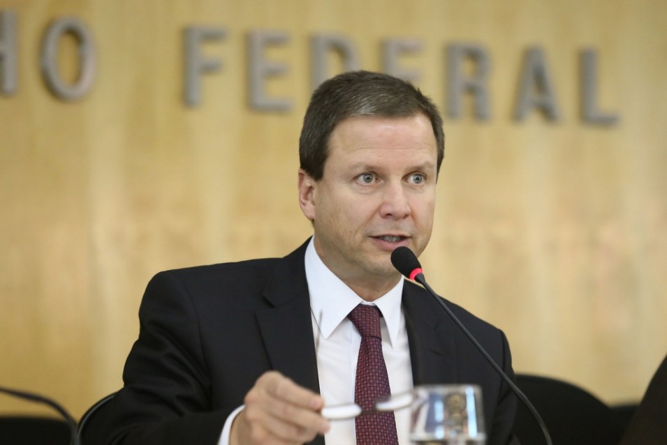 Presidente da OAB nacional acusa juÃ­za de criminalizar a advocacia